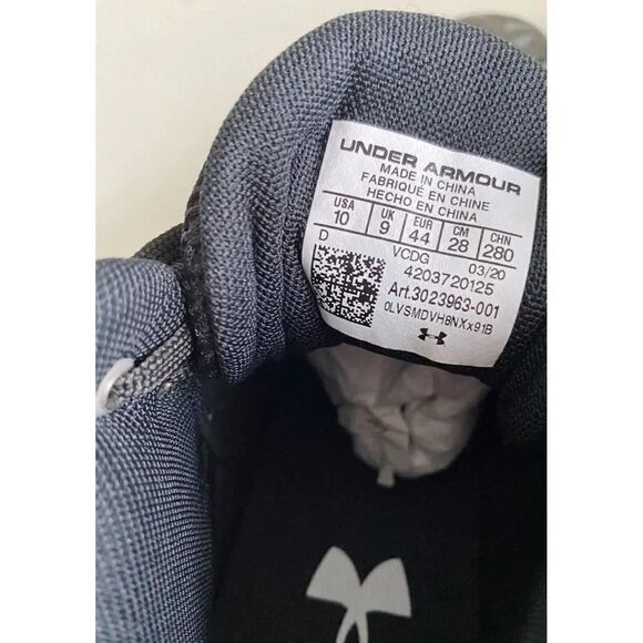 Men's Sz 10 Under Armour Spotlight UA Football Cleats Black 3023963-001 NEW - Picture 8 of 8